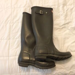 Hunter Boots - size 7.